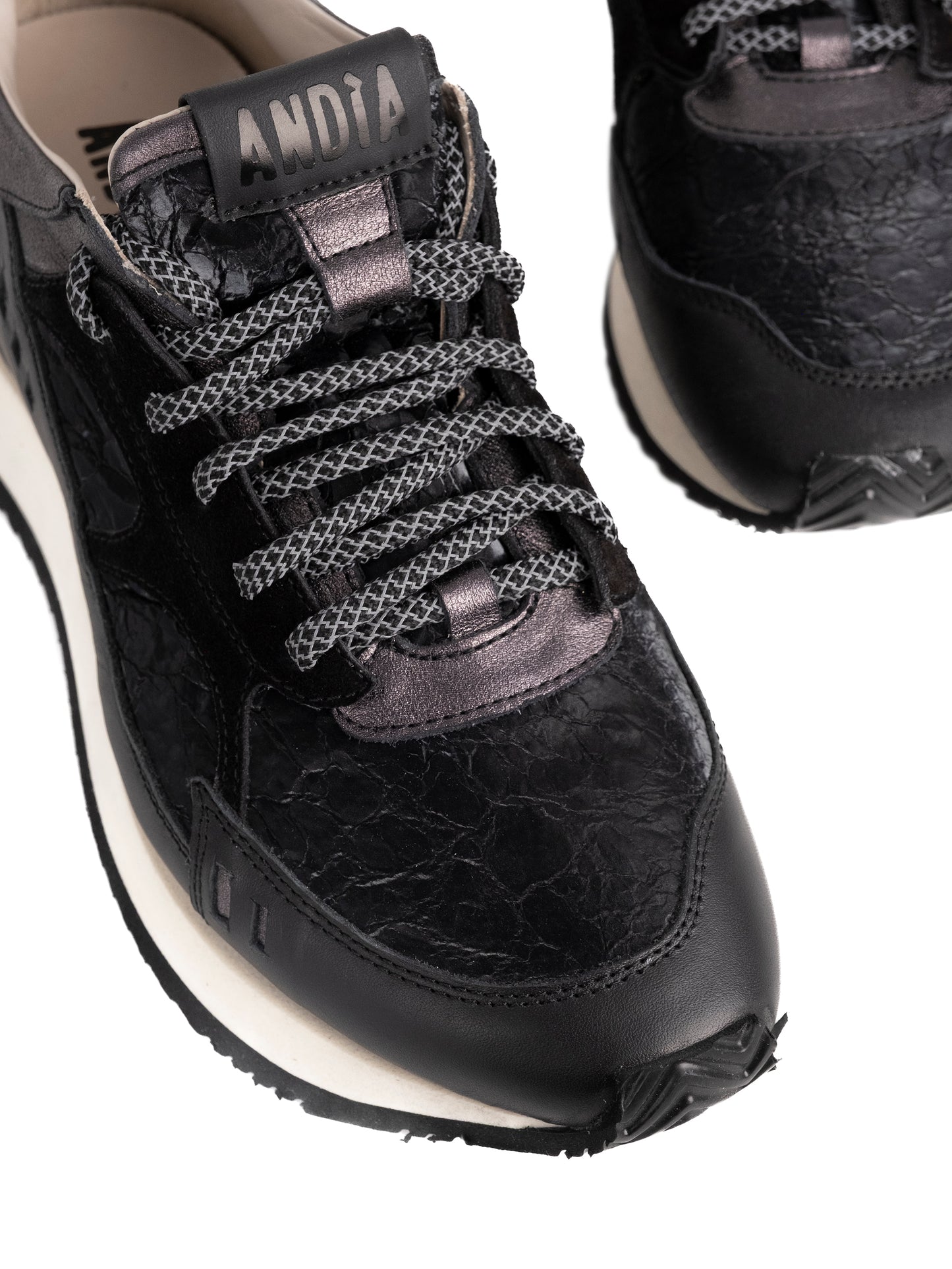 HOTY DENVER BLACK