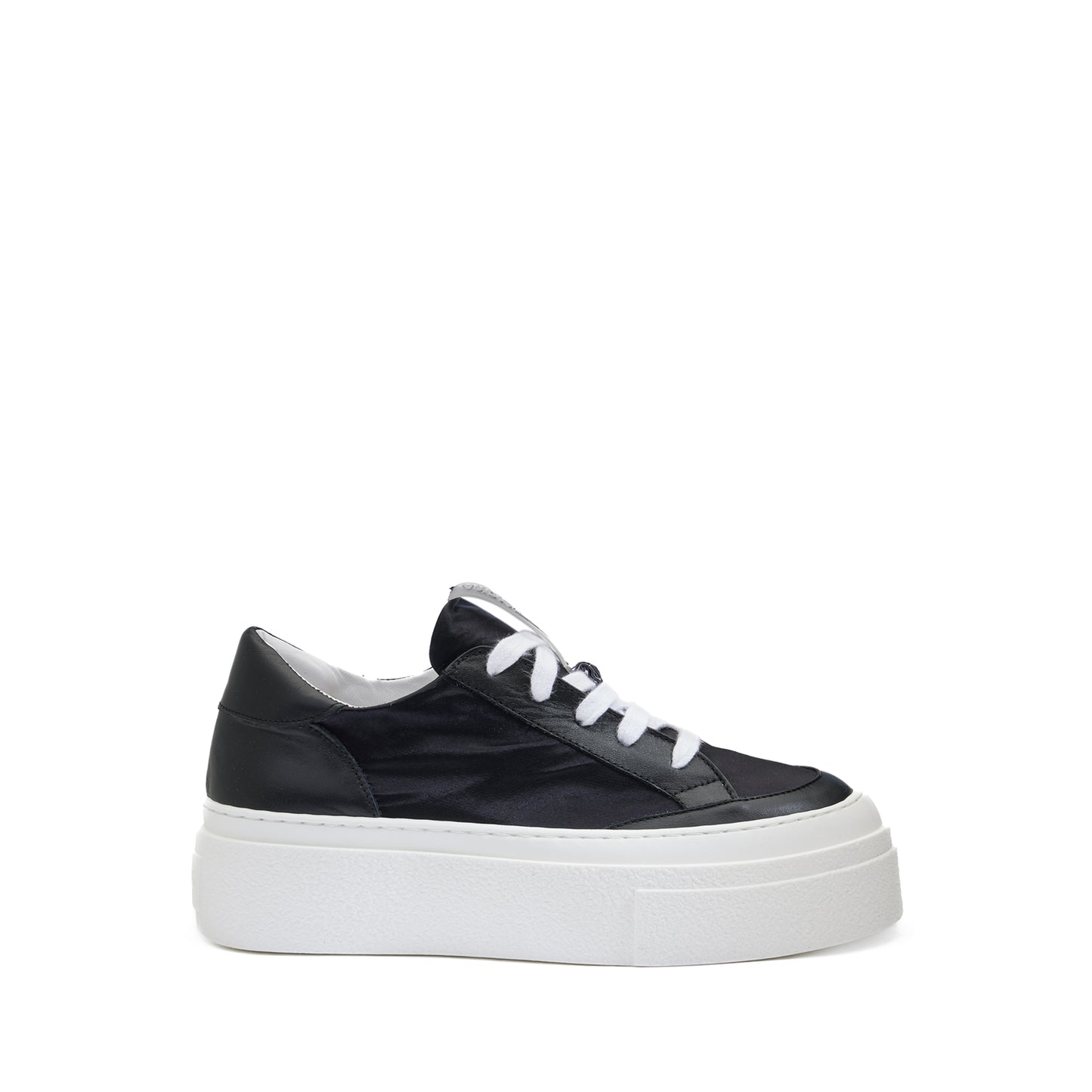 IZAR DREAMER BLACK
