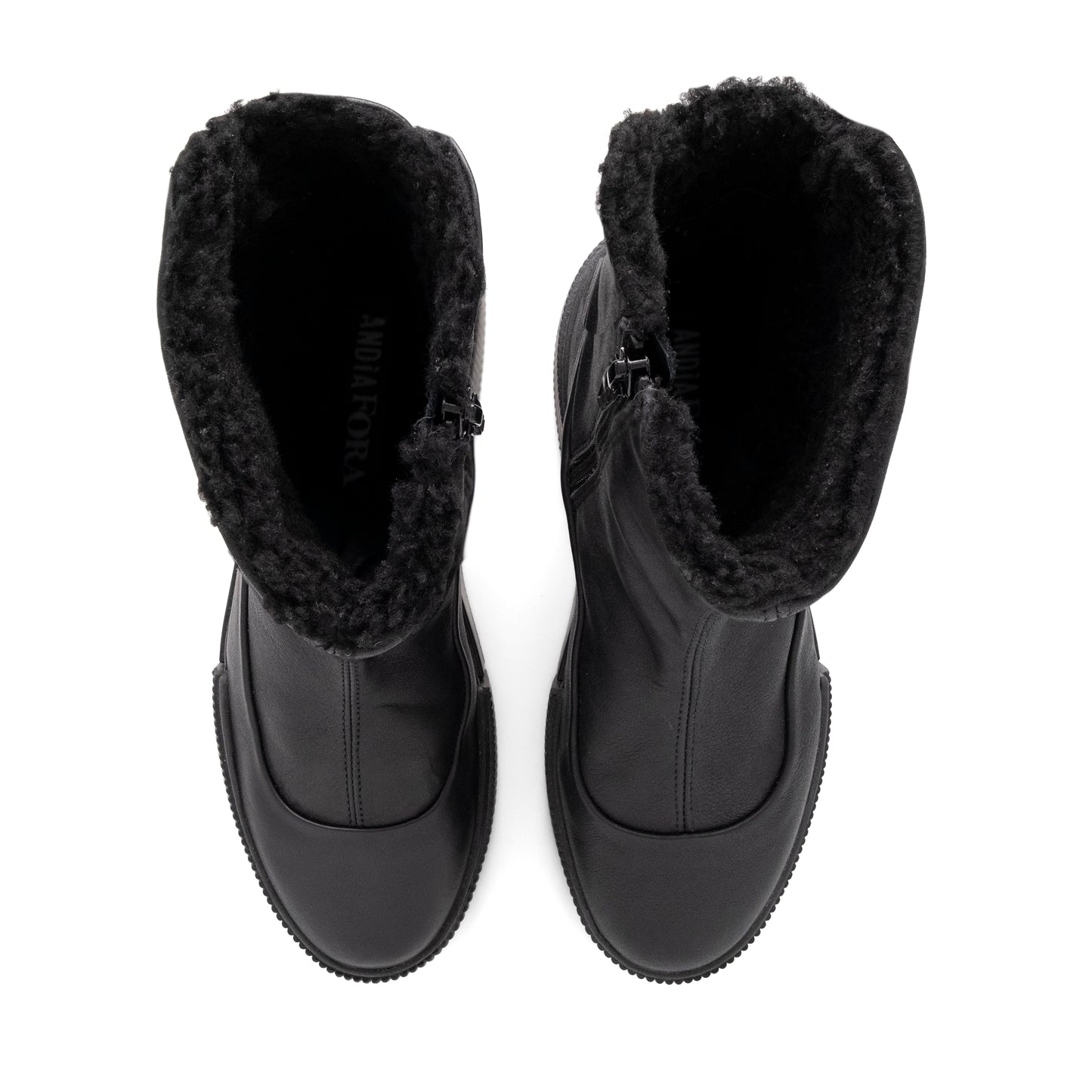 KEEPS DENVER BLACK
