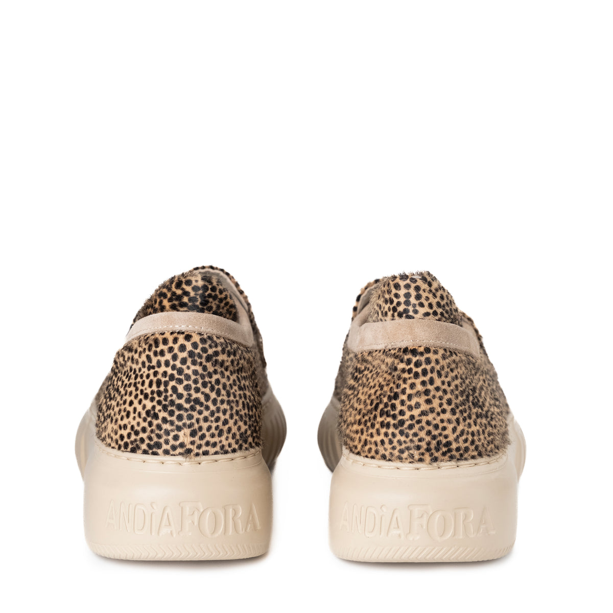 MOKA  PONY SMALL DOTS